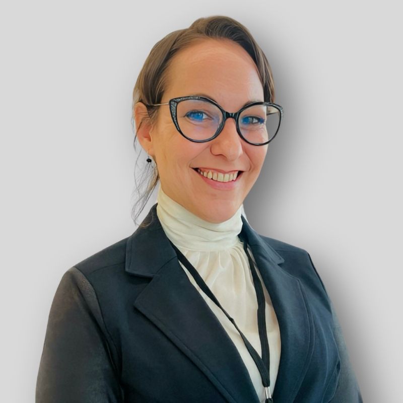 Erin Martin headshot